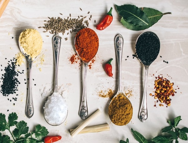 Les 6 accessoires indispensable pour commencer à cuisiner